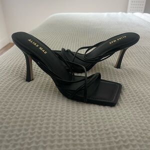 Alias Mae heels